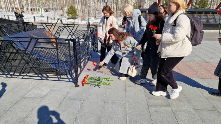 Посещение мемориала «Воинам-землякам, погибшим в Великой Отечественной войне».